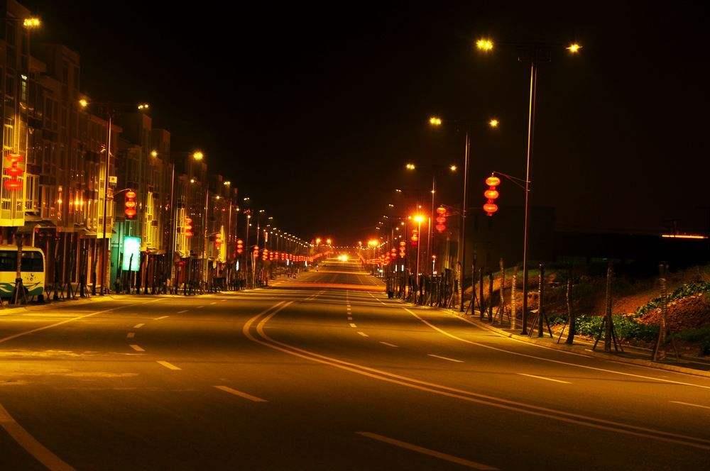 mg冰球突破电气金丽街道照明系统箱变项目