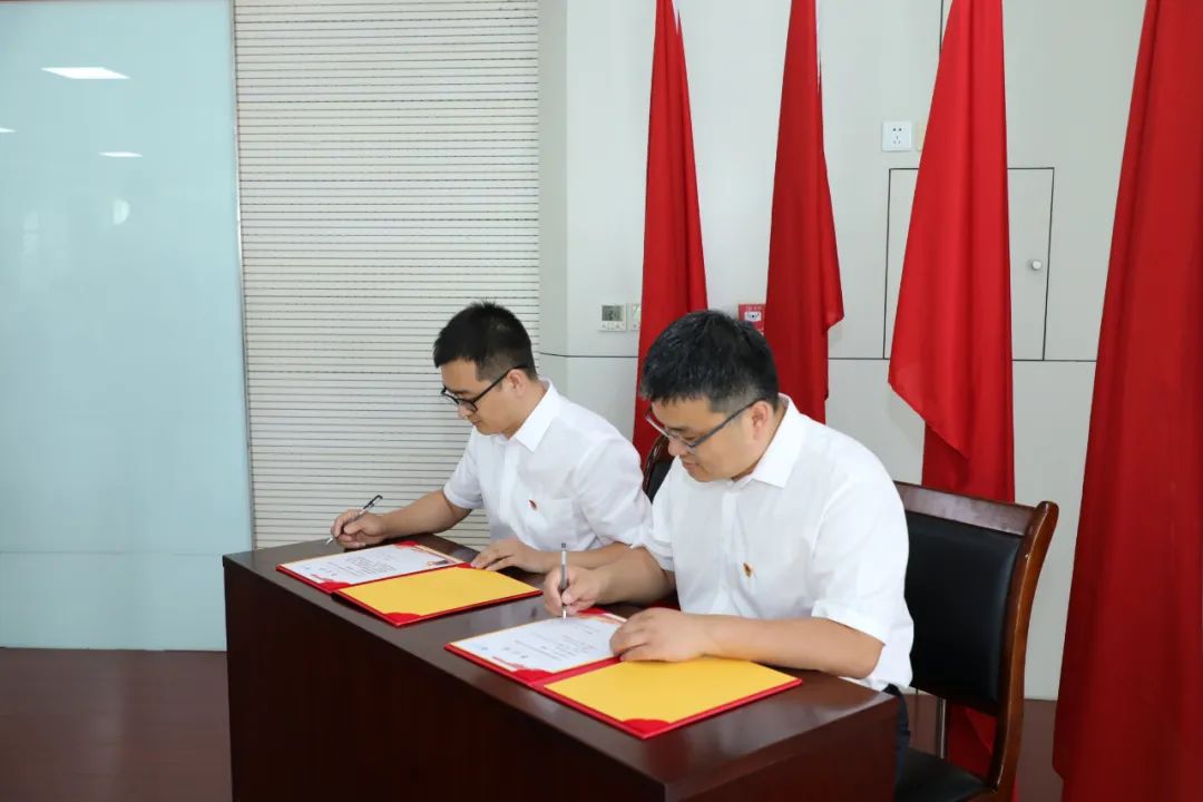 mg冰球突破·豪华版(试玩)官网首页