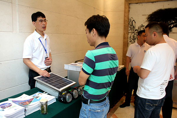 mg冰球突破·豪华版(试玩)官网首页